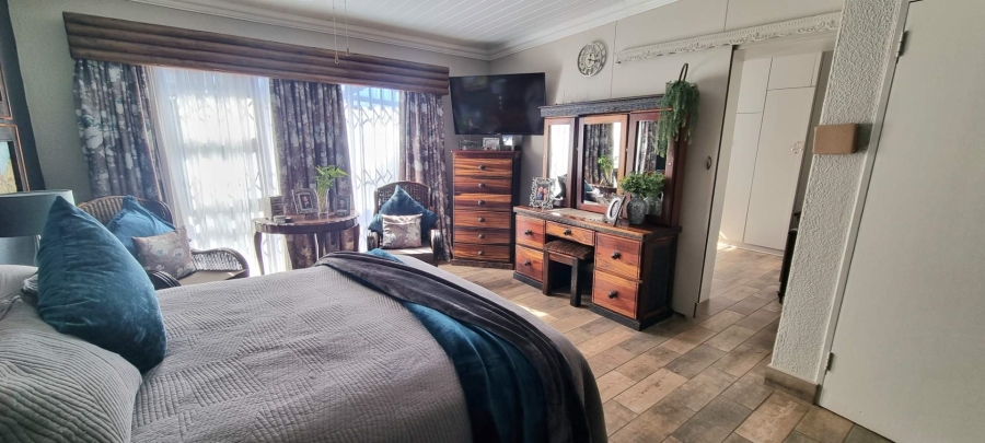 5 Bedroom Property for Sale in Dan Pienaar Free State